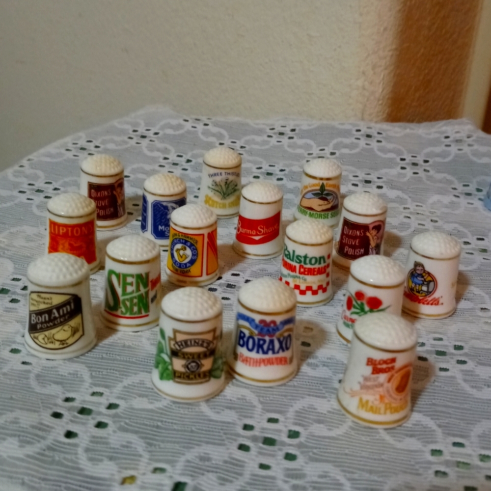 Vintage Franklin Mint Porcelain Thinbles